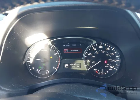 2013 Nissan Pathfinder Sl z USA, uszkodzony, nr VIN 5N1AR2MM4DC660271